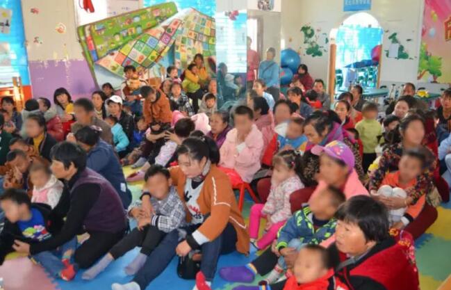 【保山安利醫(yī)院】康復(fù)醫(yī)學(xué)科康復(fù)兒童十二月家長培訓(xùn)及戶外活動(dòng)