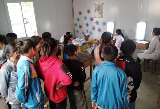 公益脊柱、視力、包皮健康篩查走進(jìn)校園大行動(dòng)——隆陽(yáng)區(qū)西邑鄉(xiāng)小學(xué)站