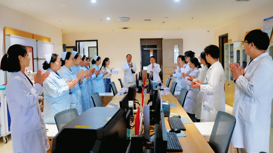 重磅喜訊丨資深腫瘤專家孟健華主任受聘任保山安利醫(yī)院腫瘤科主任！