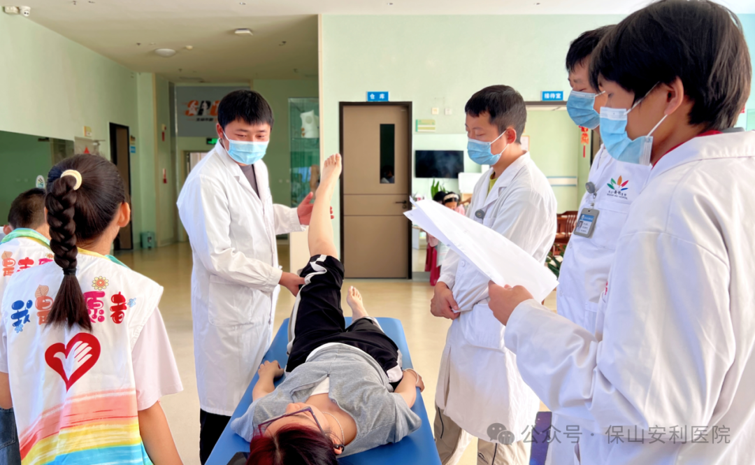 青少年脊柱健康守護行動圓滿落幕 保山安利醫(yī)院攜手昆醫(yī)附二院專家為成長護航